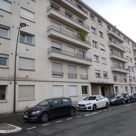 Studio Quartier Chateau - Wifi - Garage Individuel A Cle - Electromenager Complet Pau Luaran gambar
