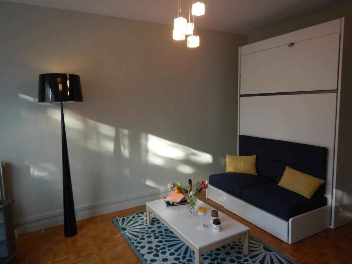 Studio Quartier Chateau - Wifi - Garage Individuel A Cle - Electromenager Complet Pau Luaran gambar